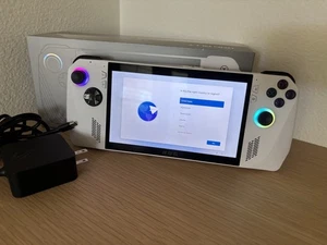 ASUS RC71L-ALLY-.Z1_512 ROG 7" FHD Touchscreen Ryzen Z1 3.2GHz AMD Radeon - Picture 1 of 12