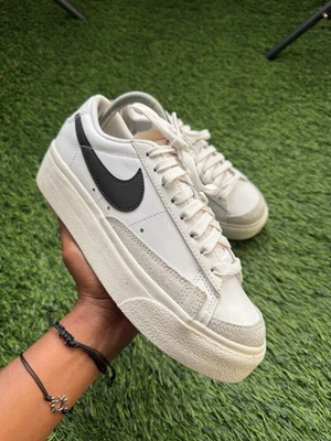 Size 7 - Nike Blazer Platform Low White Black W - Image 1 of 4