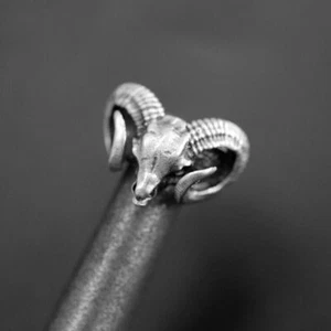 Silber Ring Widderschädel, Gothic Widder Ring Sterling Silber beschichtet R374 - Picture 1 of 12