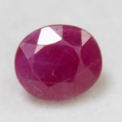 Natural Faceted Pink Ruby Piece In Oval Shape 3.30 Carats 8x7x5 mm Size - Image 1 of 4