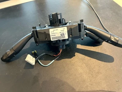 Peugeot 207 Lenkstockschalter 96661299XT - Imagem 1 de 4