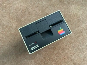 Apple II Diskettenlaufwerk Vintage Ref.Restor - Bild 1 von 17