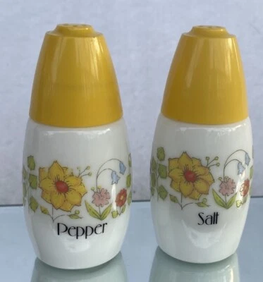 Corelle de CORNING • Patrón = Prado (1976-1986) Juego de coctelera S & P Foto 1 de 4