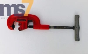 RIDGID 2A/202 HEAVY DUTY PIPE CUTTER 1/8" TO 2" CAPACITY #8 - Picture 1 of 6