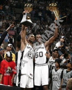 TIM DUNCAN - DAVID ROBINSON San Antonio Spurs Glossy 8 x 10 Photo Print - Picture 1 of 1