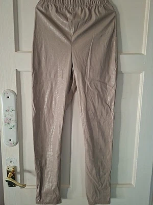 Womens Size 6 Faux Snakeskin  Beige Leggings  From Boohoo - Image 1 of 4