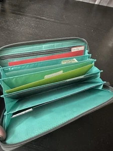 Thirty One Save Your Way Coupon Organizer Portafoglio Clutch Party Punch chevron - Foto 1 di 4