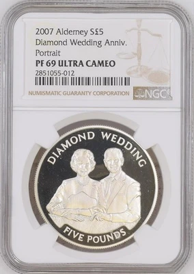 TOP POP - 2007 Alderney Silver £5 Diamond Wedding Proof NGC PF69 White Haze Back - Image 1 of 3