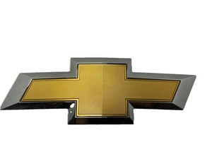 OEM Chevy Gold Bowtie Emblem 23236301 – Front Grille Tahoe Suburban 2015–2017 - Bild 1 von 4