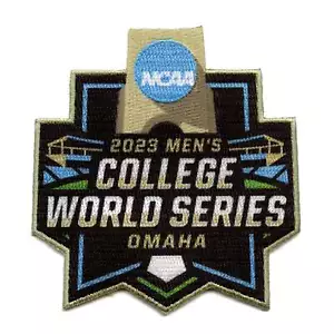 2023 NCAA Uomo College World Series Omaha Maglia Patch LSU Florida Iron On - Foto 1 di 1