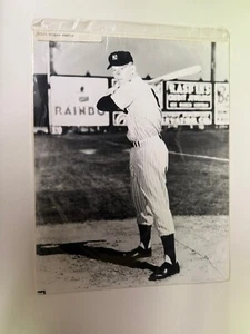 1951 MICKEY MANTLE NEW YORK YANKEES ROOKIE PHOTO 11X14 INCHES WEARING #6 - Picture 1 of 1