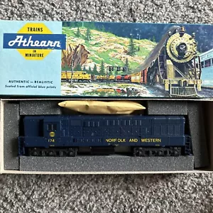 Athearn HO Dummy Locomotive 4324 Trainmaster Norfolk Western #174 - Picture 1 of 3