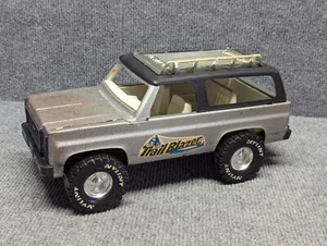 Vintage Nylint Chevy Trail Blazer Pressed Steel Truck w Top Silver - some damage - Picture 1 of 10