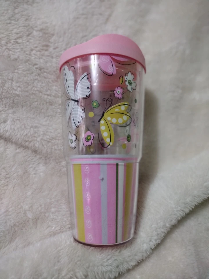 Caneca/copo/caneca Tervis 24 oz primavera borboleta rosa branco amarelo - Imagem 1 de 4