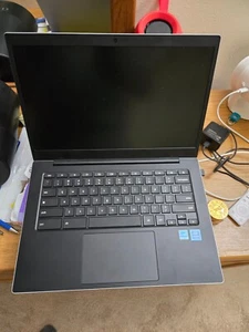 Samsung Laptop Chromebook Go 14" Intel Celeron N4500 32GB (T-Mobile) - Silver - Picture 1 of 3