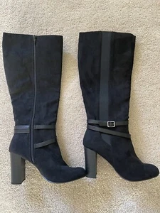 Schwarze hohe Damenstiefel Größe 9M mit Absatz neu im Karton Einzelhandel 110 $ - Bild 1 von 4
