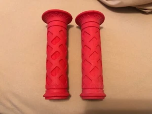 Motorcycle Handlebar Grips 7/8 Progrips 699 Superbike Red Made in Italy - Picture 1 of 5