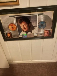 Joe Diffie RIAA Double Platinum Award HONKY TONK ATTITUDE / THIRD ROCK FROM SUN - Bild 1 von 5
