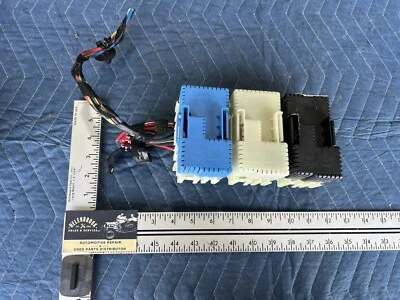 Volvo XC70 2008-2013 3,2 L maletero trasero caja de relé de fusibles 6G9T-14C507 OEM #4253E Foto 1 de 4