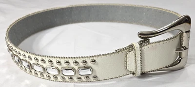 Cinturón Mujer Guess Western Tachuelas y Estrás Blanco Pequeño 36" Cinturón 2" Hebilla Foto 1 de 4