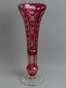 JARRÓN DE CRISTAL BOHEMIO DESTELLADO Y CORTADO ARÁNDANO - Imagen 1 de 3