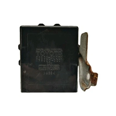 96-00 Toyota 4runner 4wheel Drive Control Module - Image 1 of 4