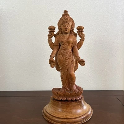 Diosa hindú vintage magnífica detallada de madera tallada a mano Lakshmi 10" Foto 1 de 4