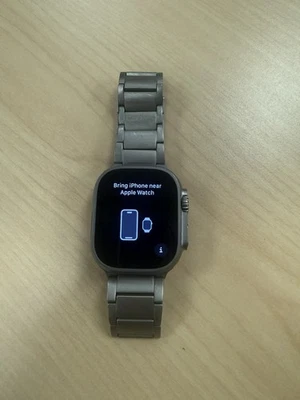 Desbloqueado Apple Watch Ultra 49MM Correa de Cuero Marrón Titanio Natural MQF53LL/A Foto 1 de 4