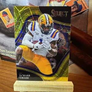 Ja’Marr Chase Select Draft 2022 #173 Field Level Gold Lazer Prizm ¡Lo último SP! - Imagen 1 de 2