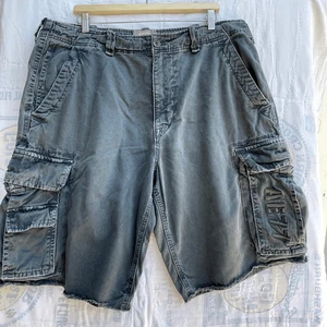 Pantalones Cortos de Carga American Eagle Gris Largo Envejecido Utilitario Talla 38 - Imagen 1 de 8
