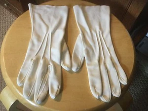 Vintage Wmns Dress Gloves. Off White, stretchy.10" from wrist-longest finger. - Picture 1 of 2