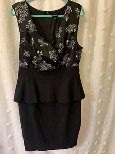Torrid Damenkleid Größe 12 knielange Hülle Karriere Büro fehlt ein winziger Gürtel - Bild 1 von 21