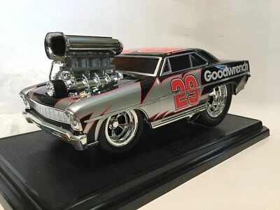 1:18 Muscle Machine NASCAR Kevin Harvick 67 Nova - Image 1 of 4