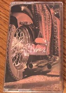 VIXEN "VIXEN" RARE ORIGINAL 1988 USA CASSETTE - Picture 1 of 1
