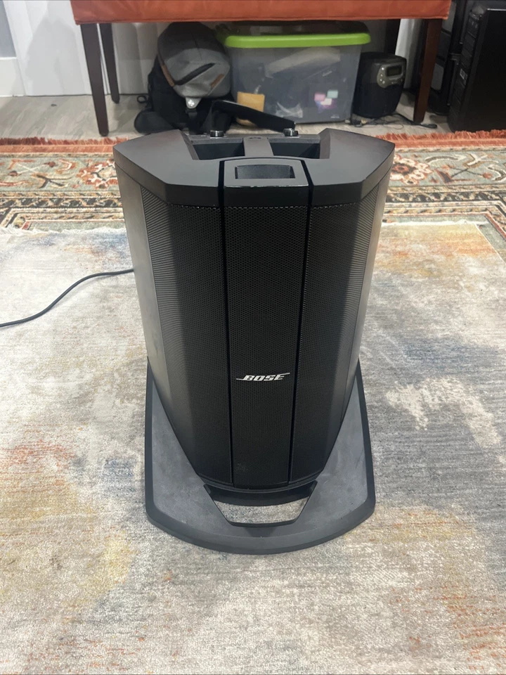 Bose L1 Compact Portable Line Array System Speaker - Image 1 of 4