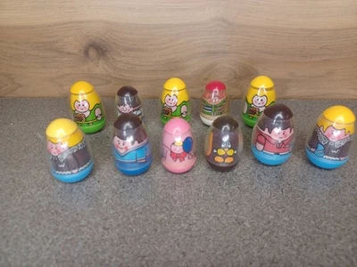 Lote de 11 Weebles Vintage Anos 70 da Hasbro, Cachorro, Menina com Balão, Pai, Mãe - Imagem 1 de 4