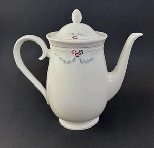 White Bone China BEL FIORE 6 Cup 9" Coffee Pot by Villeroy & Boch of Germany - Picture 1 of 6