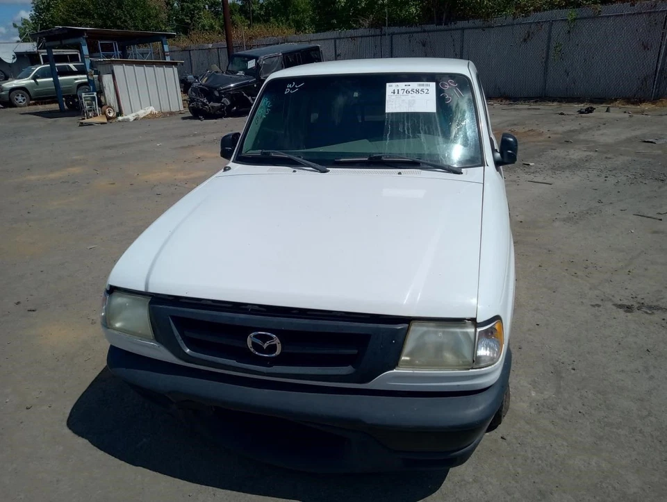 Módulo de control electrónico ECM del motor manual compatible con 01-03 MAZDA B-2300 30605026 Foto 1 de 4