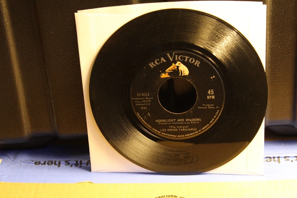 LOS INDIOS TABAJARAS 45 RPM RECORD..FB 8 - Image 1 of 1
