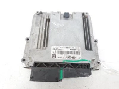0281032729 CENTRALINA MOTORE ECU BOSCH JAGUAR XE (X760) 2.0 D 16V AUT 180CV 2017 - Immagine 1 di 4