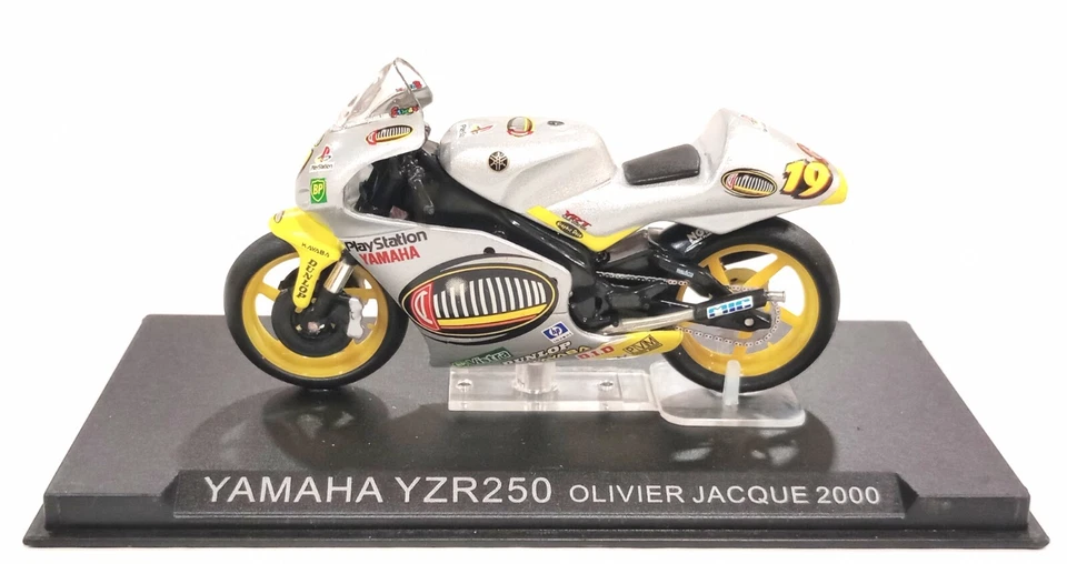 Bicicleta de Carreras IXO Modelos 1/24 Col. Yamaha YZR250 - Olivier Jacque 2000 (#3) Foto 1 de 4