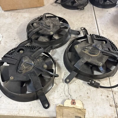 Conjunto de ventilador de refrigeración Suzuki GSXR 600 750 Stock OEM GSXR600 GSXR750 2001-2003 Foto 1 de 4