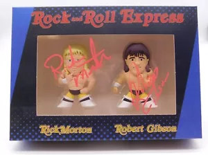 Modellino Ricky Morton Robert Gibson Rock & Roll Express firmato formato pinta 1 - Foto 1 di 15
