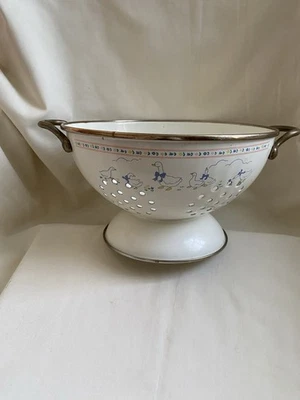 Vintage Enamel Colander W/handles By M Kamenstein White, Blue, Geese & Flowers - Image 1 of 4