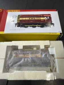 Hornby R2871 BR 0-6-0 Diesel Electric Class 08 Shunter 08676 EWS- DCC Ready - Picture 1 of 6