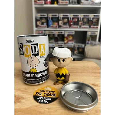 CHASE LIMITED EDITION EXCLUSIVE Charlie Brown Hat Glove Bat Funko Soda Peanuts - Bild 1 von 2
