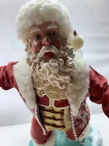 CLOTHTIQUE POSSIBLE DREAMS 10" EISLAUF WEIHNACHTSMANN MIT ELFEN - Bild 1 von 7
