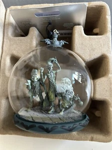 DISNEY SKETCHBOOK ORNAMENT..HAUNTED MANSION.. HITCH HIKING GHOSTS...NEW IN BOX - Picture 1 of 5