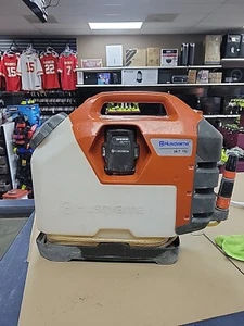 Husqvarna WT15I Pressurized Water Tank Kit 4 Gallon Battery Powered - Picture 1 of 5