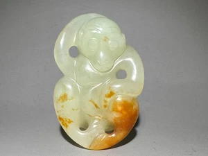 Rare Han Dy Old Jade Carved Monkey Design Statue "Gua Jian" Pendant L 5.9 cm - Picture 1 of 19